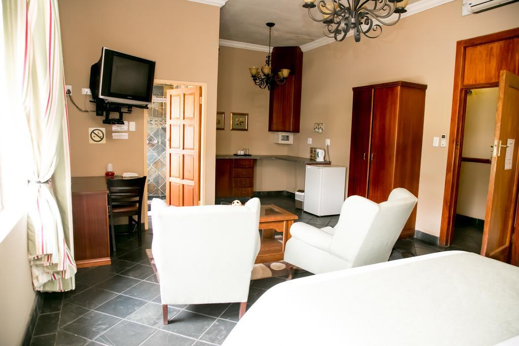 Picanha Grill Guest House & Events Venue Nigel Cameră foto